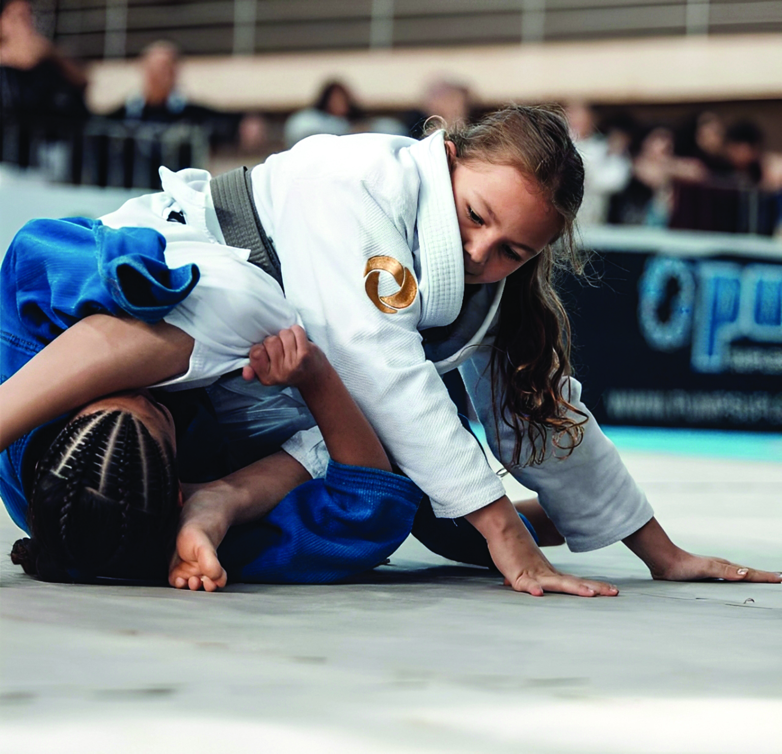 Irmãos que lutam juntos: a trajetória de Isadora e Henrique no jiu-jitsu