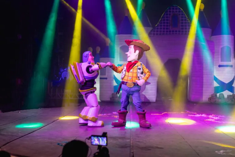 Devido ao sucesso, o espetáculo “Disney Magic Show” está de volta ao Circo Maximus em Goiânia