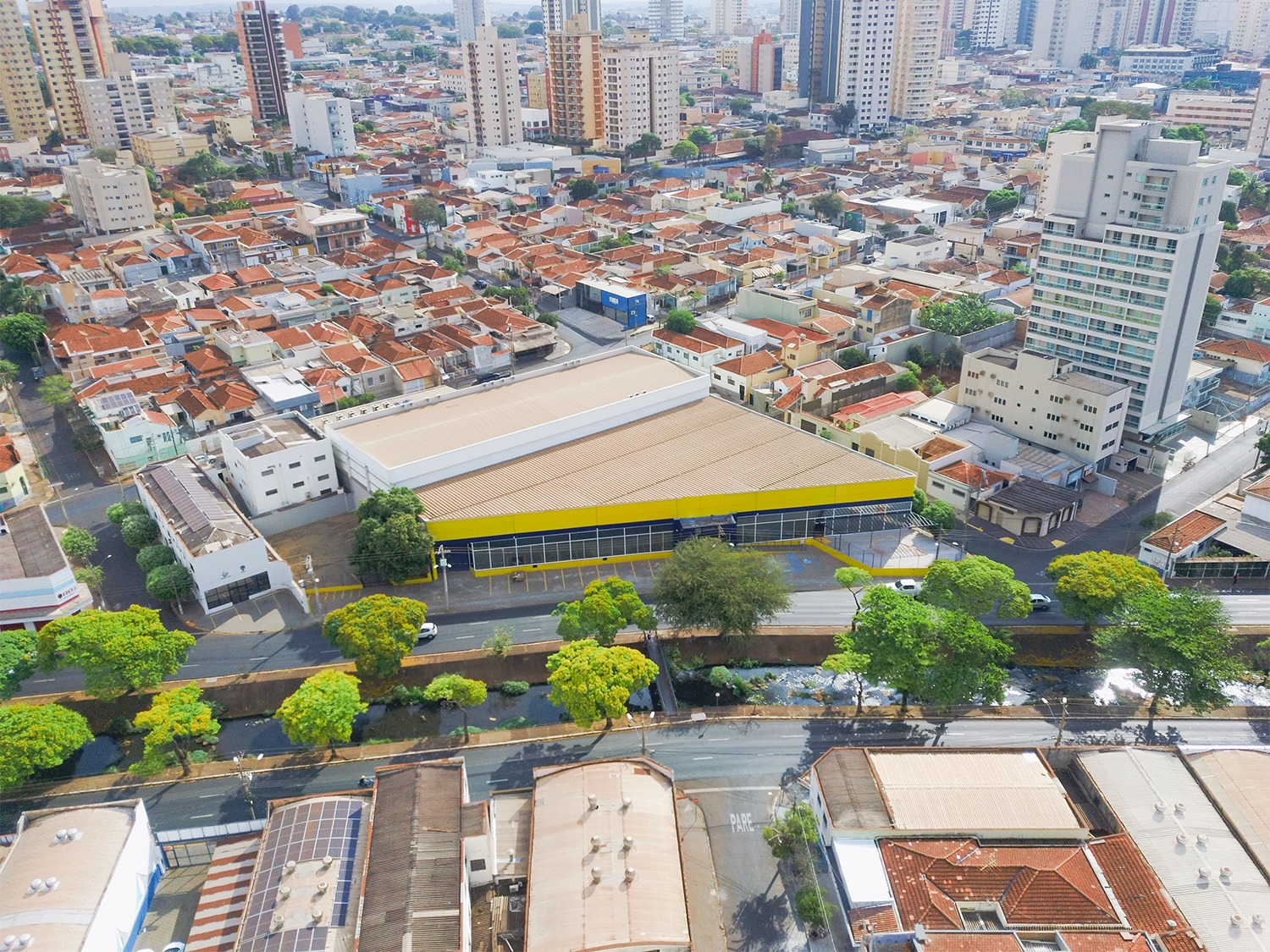Faculdade Metropolitana inaugura nova sede e amplia presença no cenário educacional brasileiro