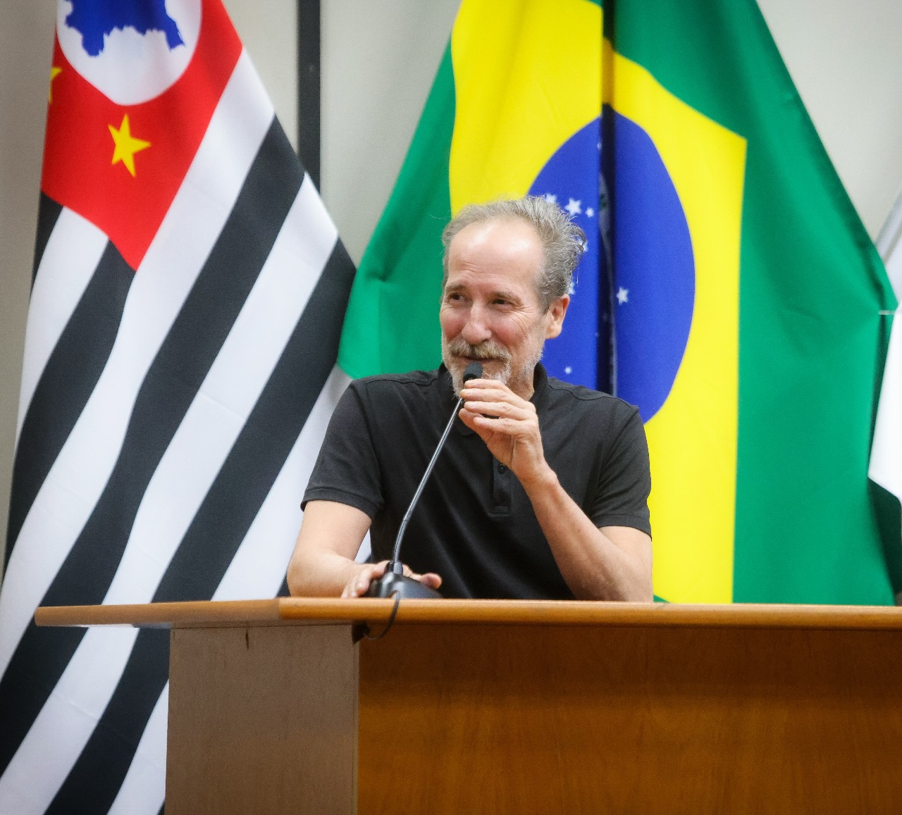Ribeirão Preto institui o “Dia Municipal do Rock” em homenagem a Kiko Zambianchi