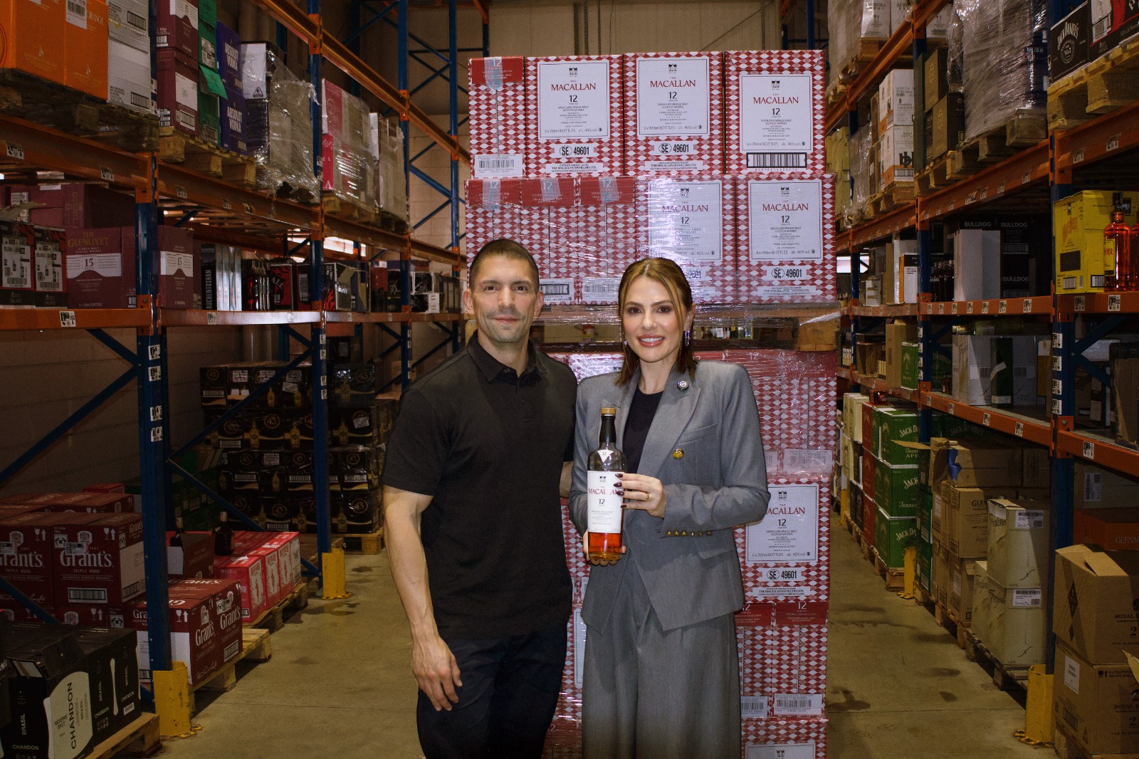 Casa da Bebida recebe executivo da Macallan em visita estratégica a Goiânia