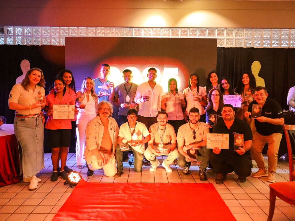 Arcobaleno Resort, em Porto Seguro, realiza terceira edição do “Arco-Troféu Abacaxi” com entrega de prêmios aos colaboradores