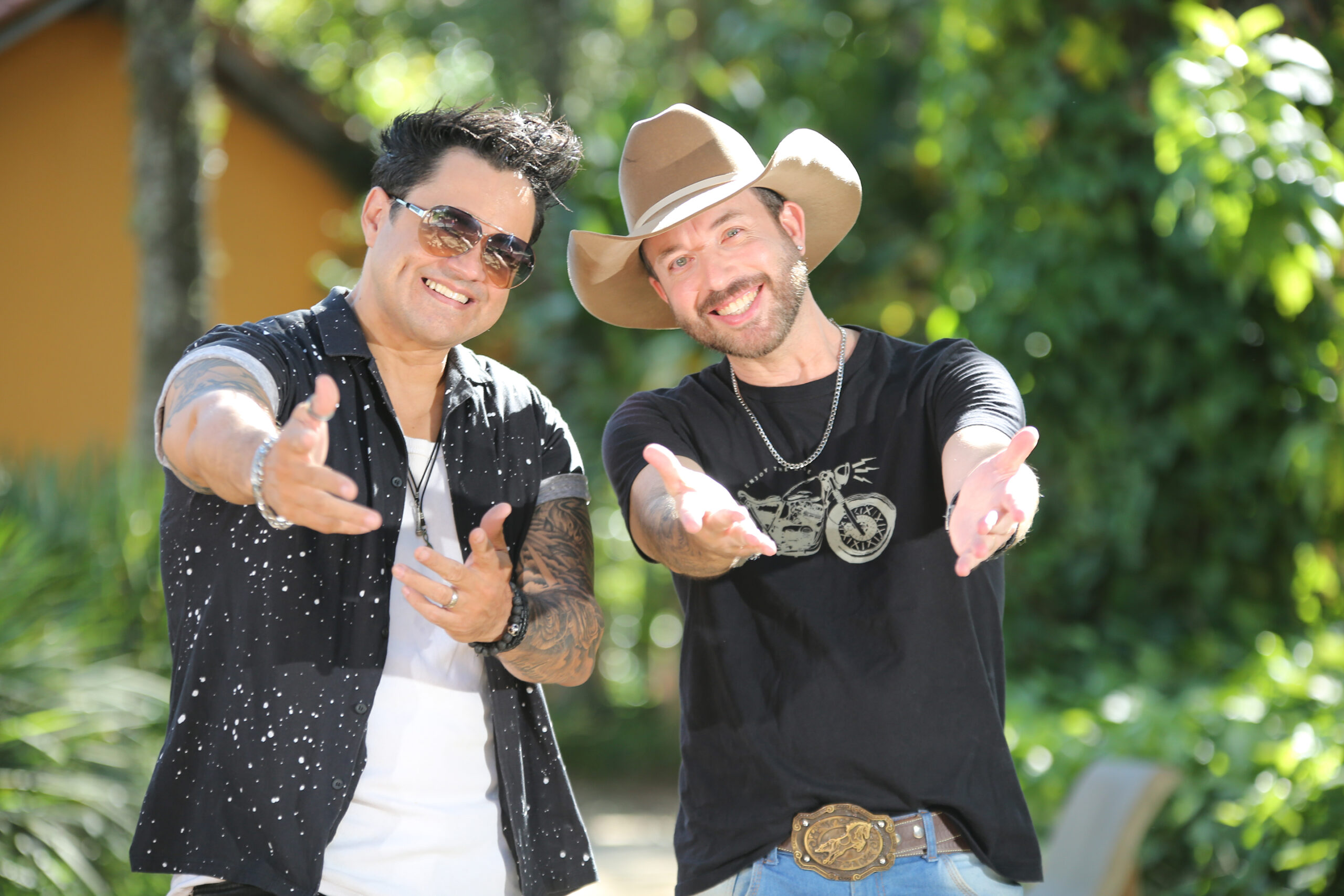 GILSON & LUCCA LANÇAM CLIPE DE “UM FELIZ NATAL” PRODUZIDO POR INTELIGÊNCIA ARTIFICIAL