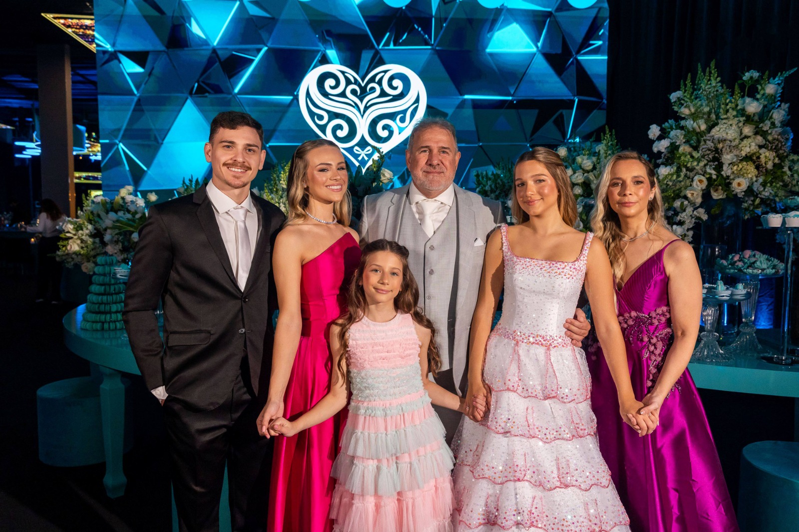 Sofia Schaadt comemora seus 15 anos em grande estilo