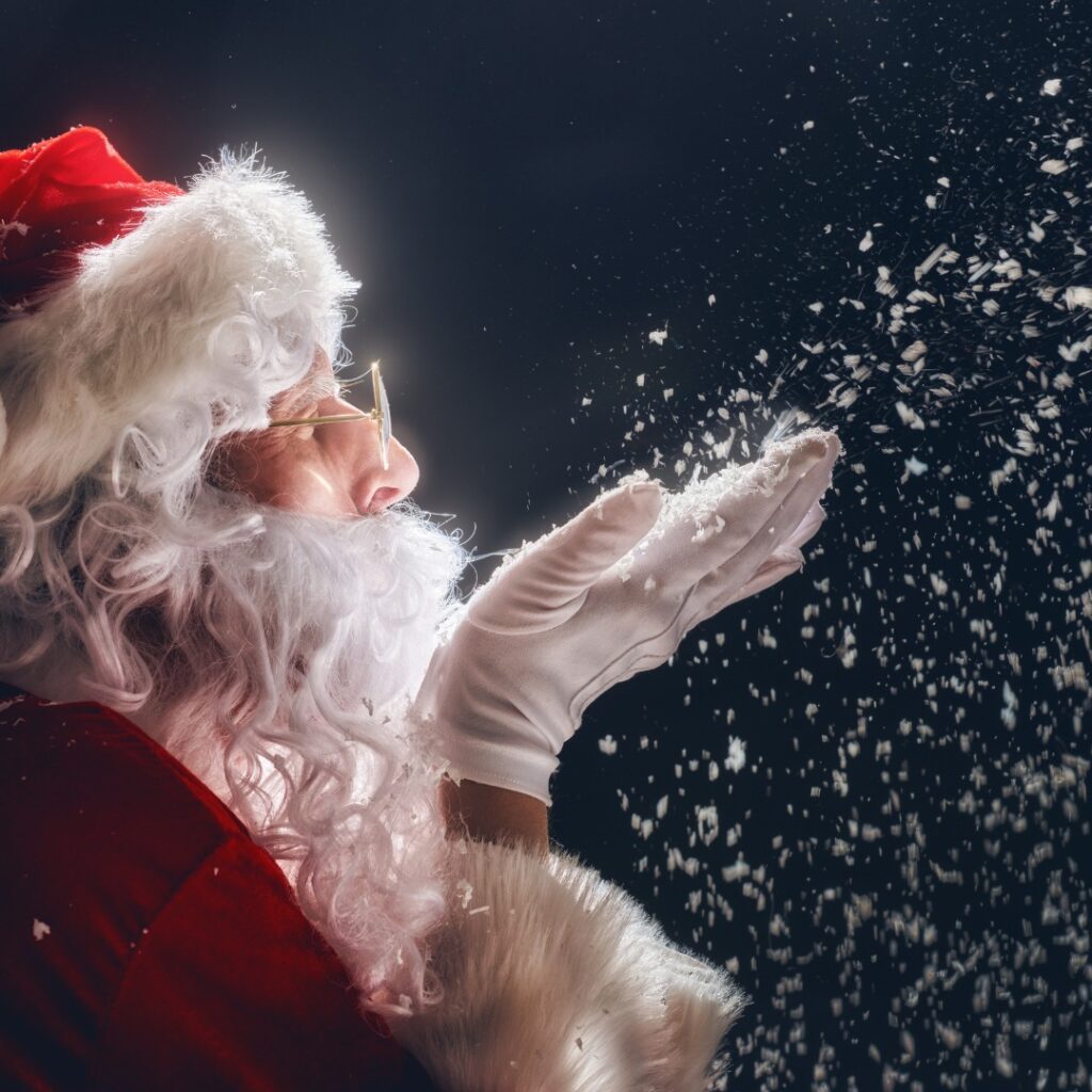 Santa Maria Outlet inaugura decoração de Natal ‘Fábulas dos Sonhos’ e dá início à temporada mais encantadora do ano