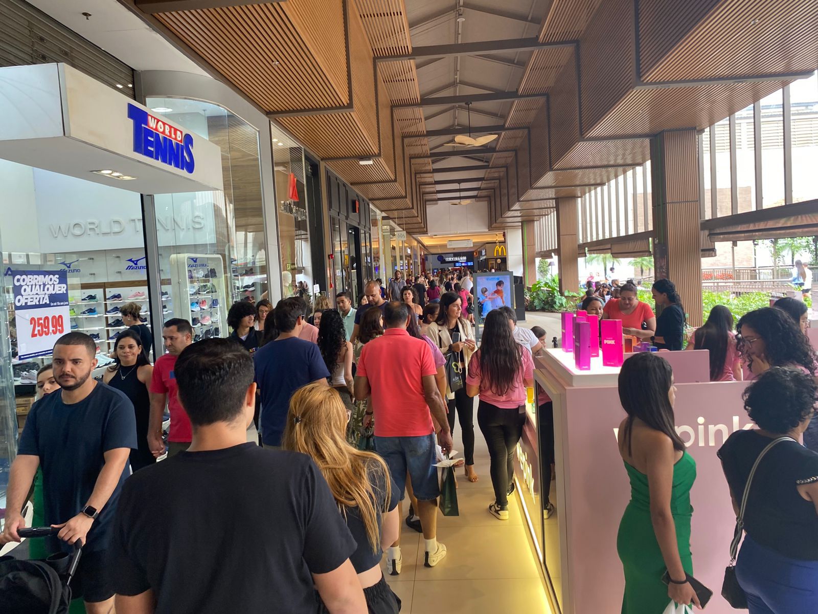 Franca Shopping premia clientes com caixas de som JBL