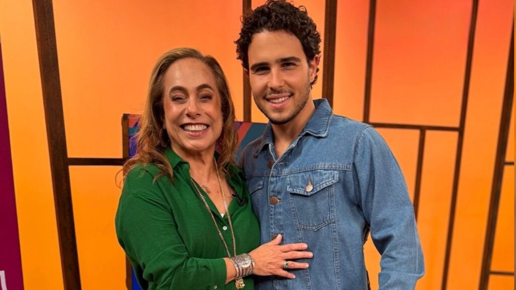 Igor Jansen é destaque no Sem Censura comandado por Cissa Guimarães