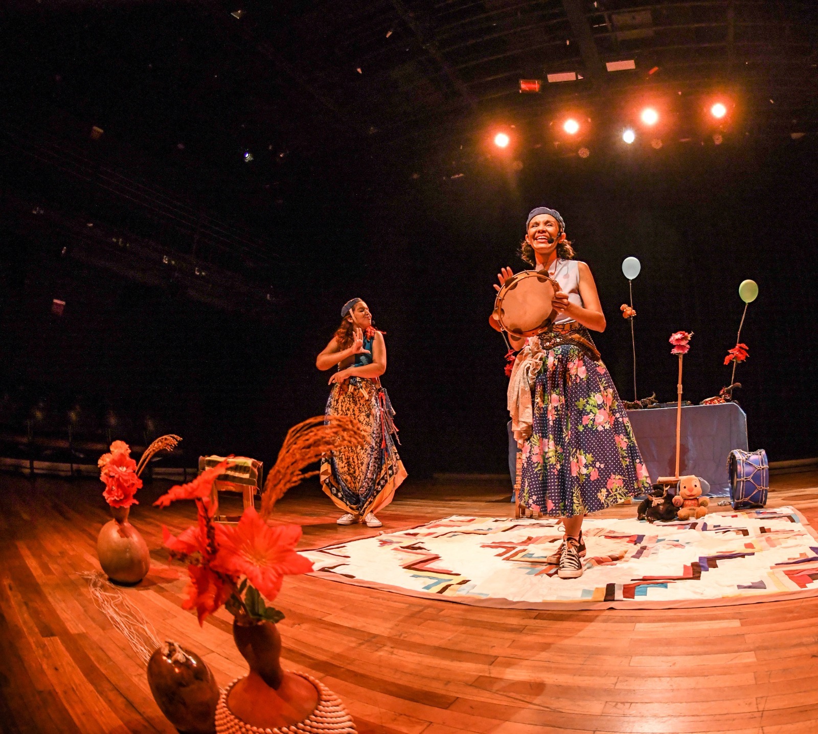 Las Nenas promove programação infantil com teatro, oficinas e rodas de histórias