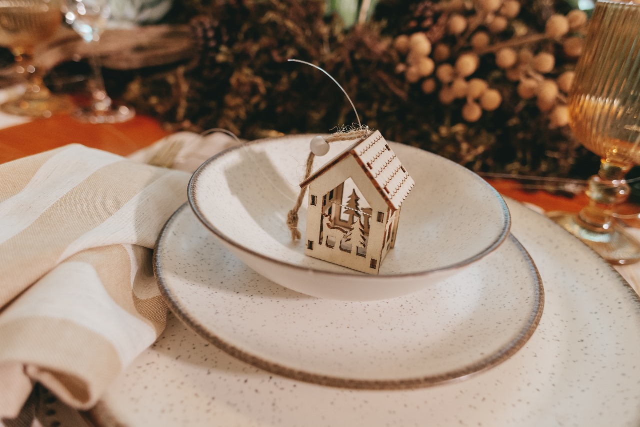 Criatividade e inspirações de Natal marcam a nova edição do projeto “Mesas Decoradas” no RibeirãoShopping