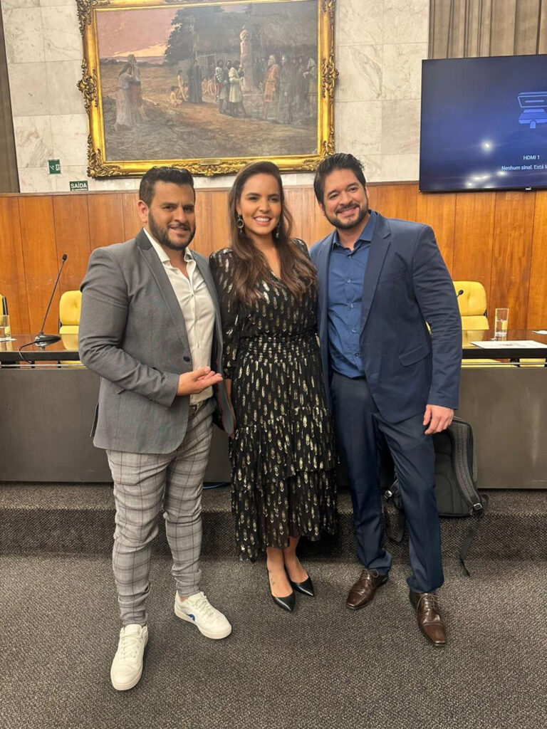 <p>Miller Gomes, Dra. Renata de Nóbrega e Bruno Oliveira<br />
divulgação</p>