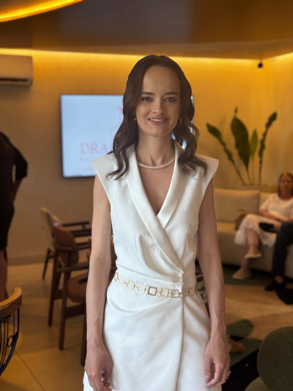 Médica Monique Guilarducci inaugura novo consultório na WP Clinic