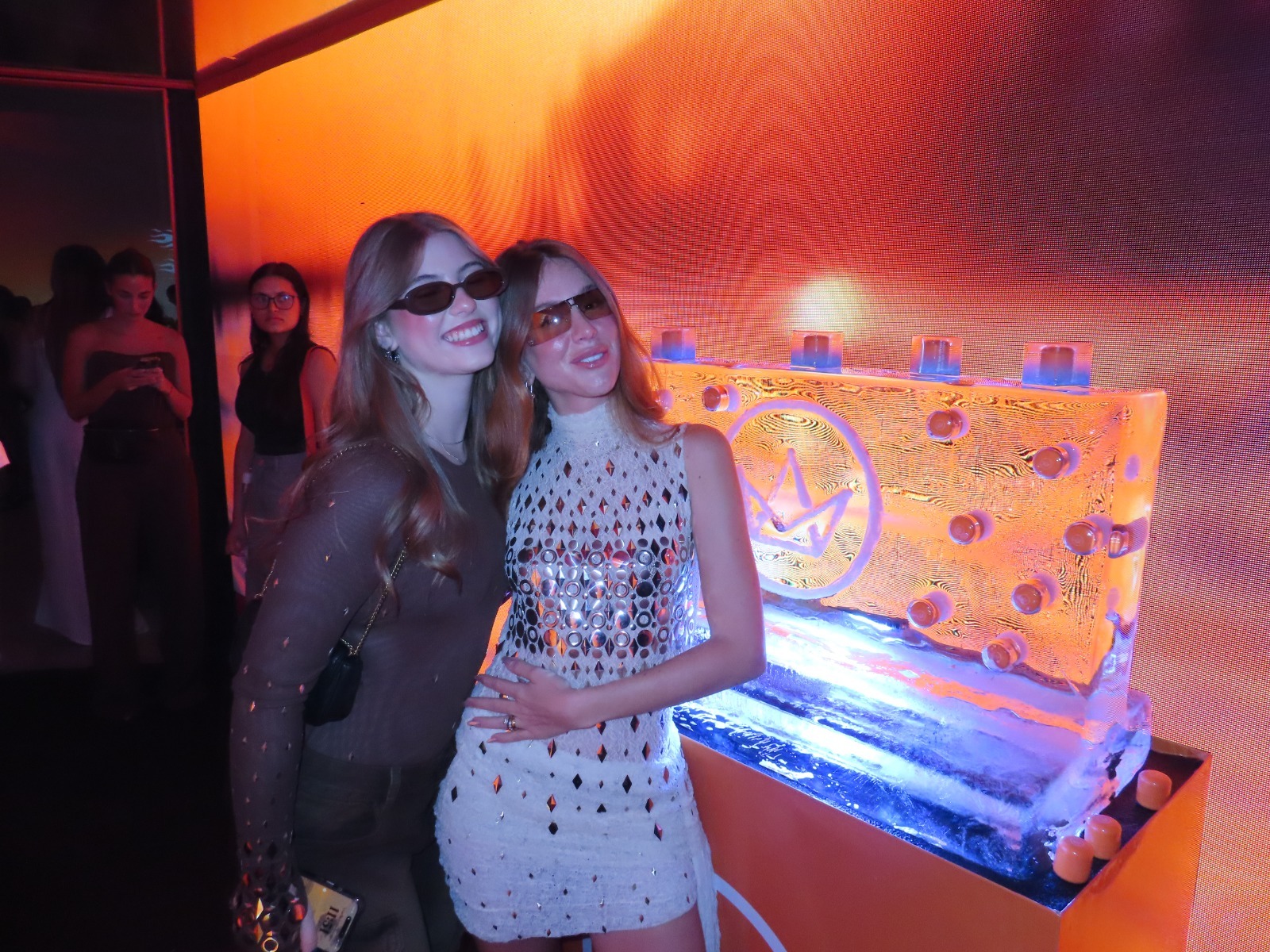 Lorena Queiroz prestigia desfile da TIG e reforça sua paixão pela moda