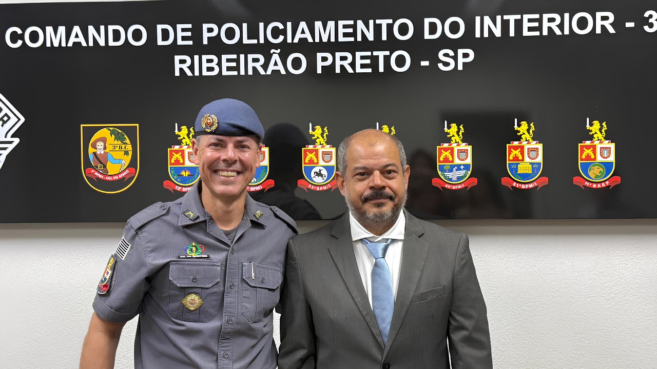 Luit Marques, da Bananas Eventos, foi um dos homenageados pelo Coronel Quintino na Sede da Polícia Militar em Ribeirão Preto, com a medalha Patrono do Comando de Policiamento do Interior Três