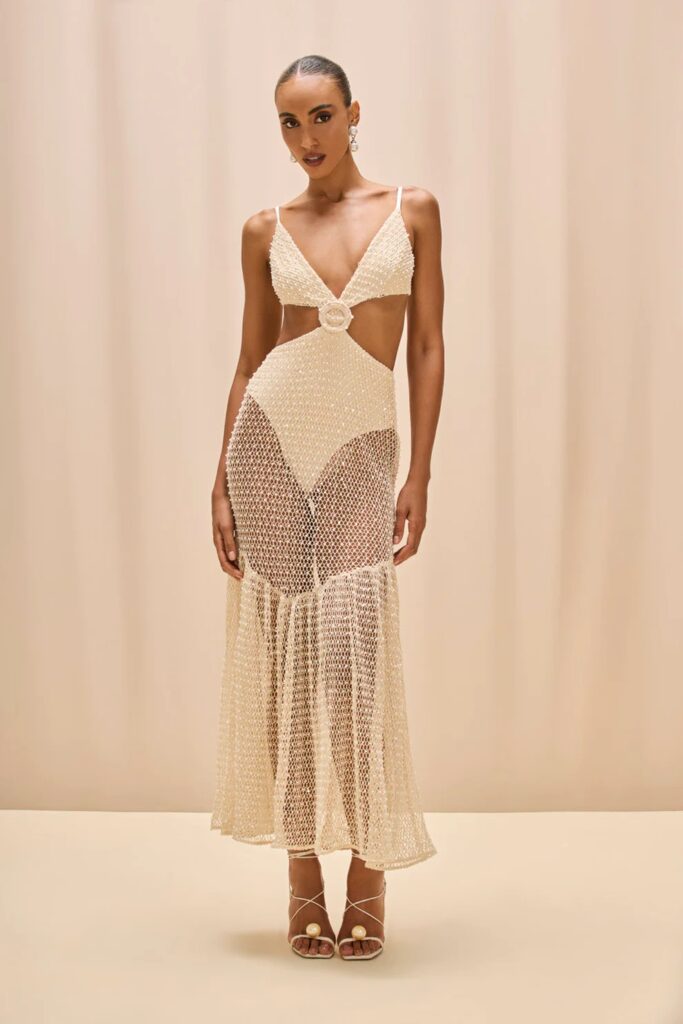 <p>Neste ano, a PatBo aposta em peças leves e fluidas, com toques de transparência<br />
Créditos: Divulgação/PatBo</p>