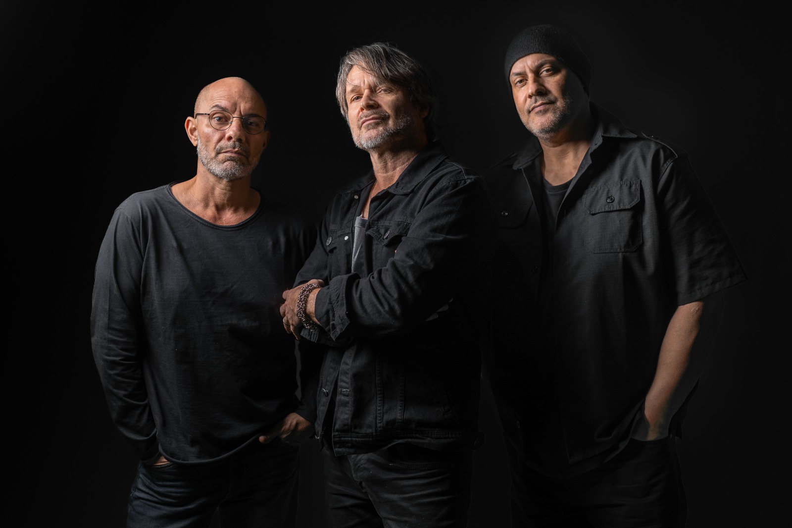 Carreta palco móvel leva shows gratuitos às avenidas de Balneário Camboriú neste fim de ano