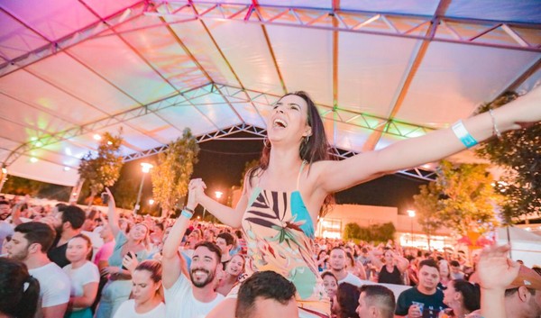 Iguatemi Ribeirão Preto recebe CarnaTalk 2026 com show de pré-festa da Banda Eva neste sábado