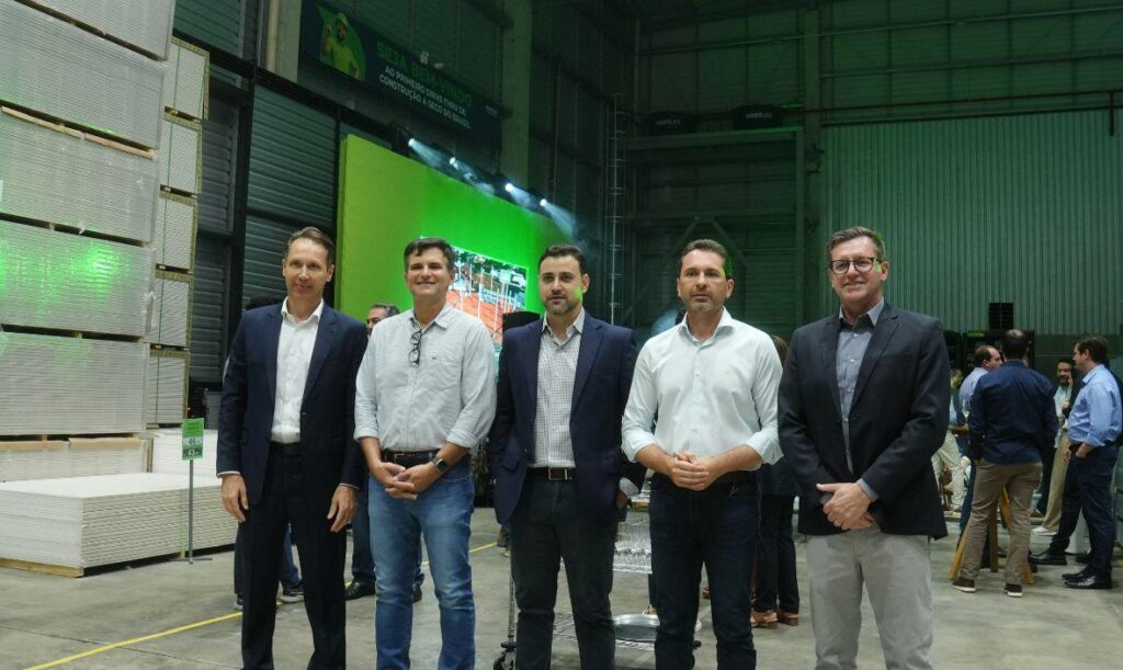 Goiás recebe primeiro drive-thru de construção a seco do Brasil